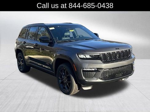 New 2025 Jeep Grand Cherokee Limited image 3
