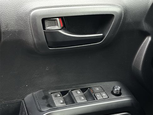 Used 2023 Toyota Tacoma SR5 image 21