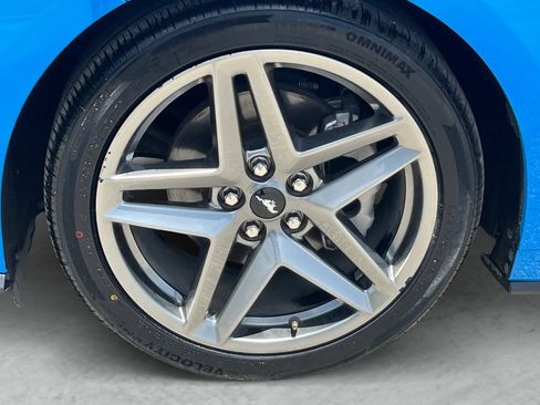 Used 2024 Ford Mustang Coupe RWD image 23