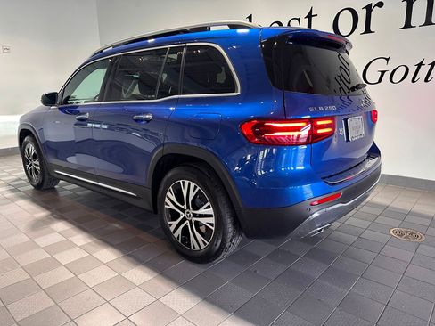 Used 2024 Mercedes-Benz GLB 250 4MATIC image 6