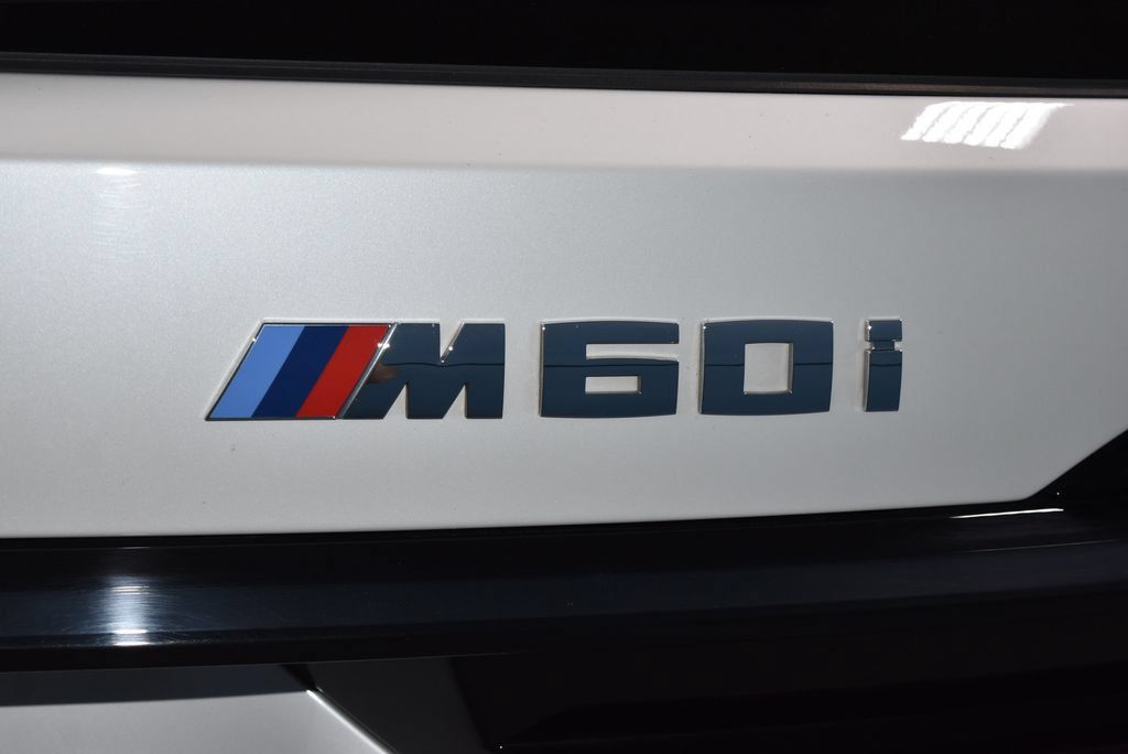 Used 2025 BMW X7 M60i AWD/4WD image 30