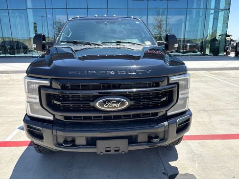 Used 2022 Ford F250 Lariat w/ Lariat Ultimate Package AWD/4WD image 5
