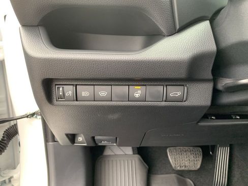 New 2025 Toyota RAV4 SE image 28