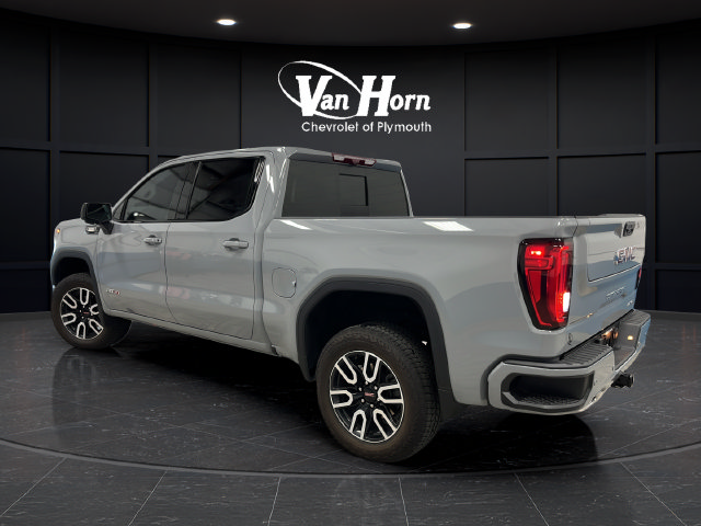 Used 2024 GMC Sierra 1500 AT4 w/ Technology Package AWD/4WD image 5