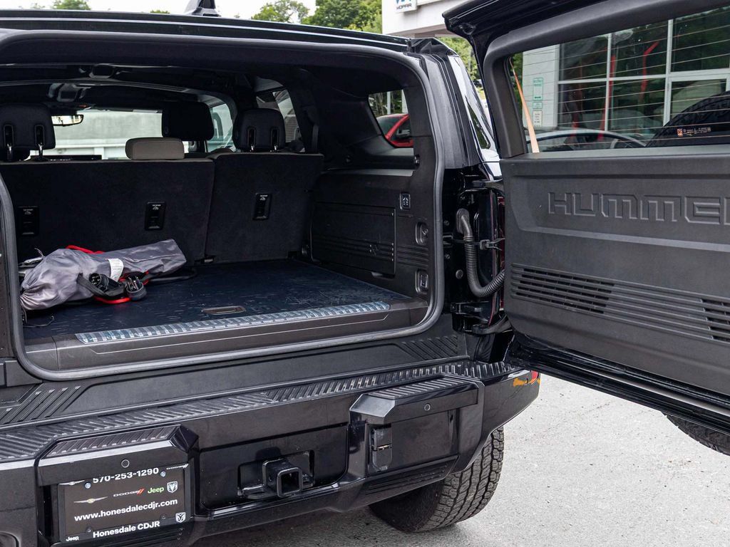 Used 2026 GMC Hummer EV SUV AWD/4WD image 35
