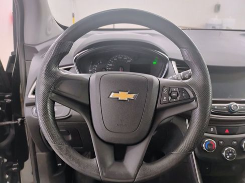 Used 2017 Chevrolet Trax LS image 15