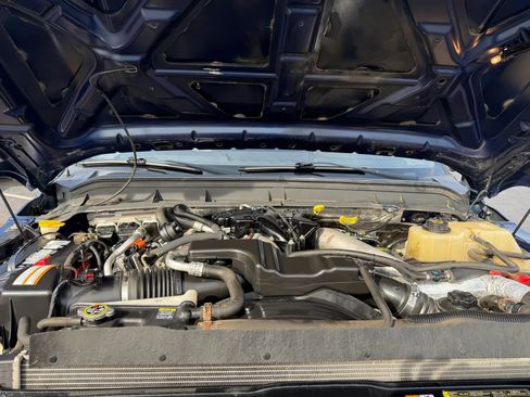 Used 2012 Ford F250 Lariat w/ Chrome Pkg AWD/4WD image 36