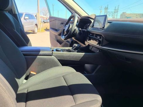 Used 2023 Nissan Rogue S AWD/4WD image 17