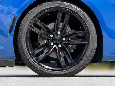Used 2017 Chevrolet Camaro LT RWD image 20