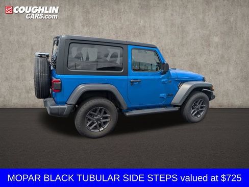 Used 2025 Jeep Wrangler Sport AWD/4WD image 9