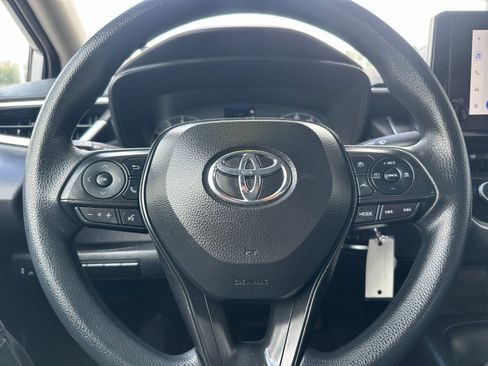 Used 2024 Toyota Corolla LE FWD image 20