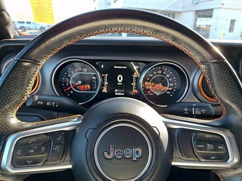 Used 2021 Jeep Gladiator Mojave AWD/4WD image 20