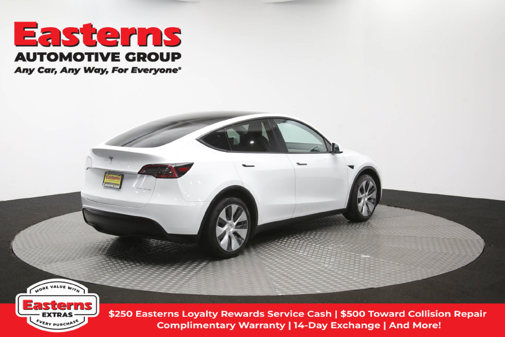 Used 2022 Tesla Model Y Long Range AWD/4WD image 37