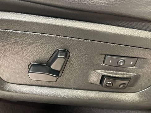 Used 2018 RAM 2500 Laramie AWD/4WD image 12