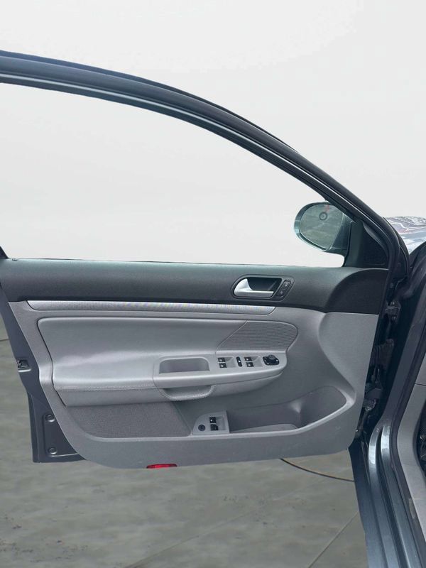 Used 2007 Volkswagen Jetta Wolfsburg Edition FWD image 17