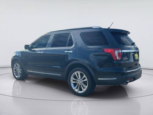 Used 2019 Ford Explorer Limited w/ Class III Trailer Tow Package FWD image 6