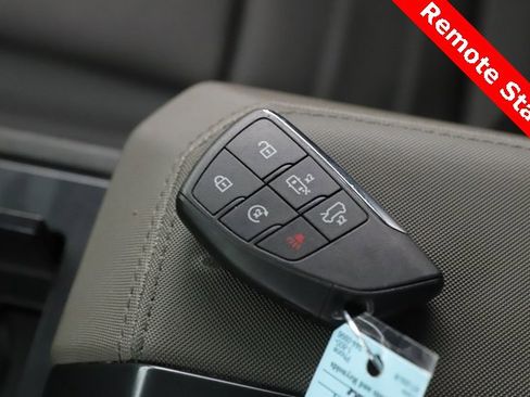 Used 2024 GMC Hummer EV 3X image 3