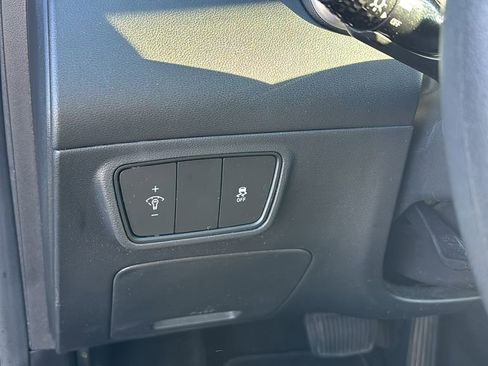 Used 2022 Hyundai Tucson SE image 15