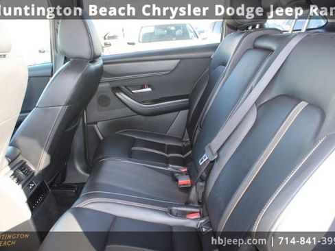 Used 2024 MAZDA CX-90 3.3 Turbo w/ Select Package image 32