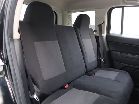 Used 2015 Jeep Patriot Sport w/ Power Value Group image 29