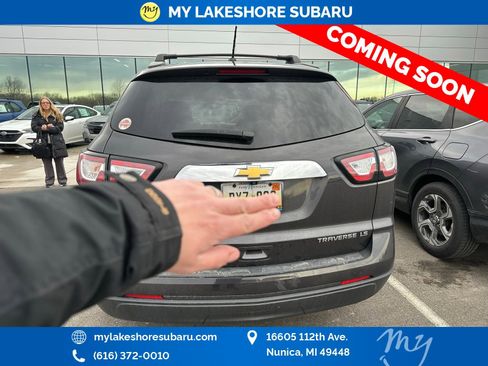 Used 2015 Chevrolet Traverse LS image 4