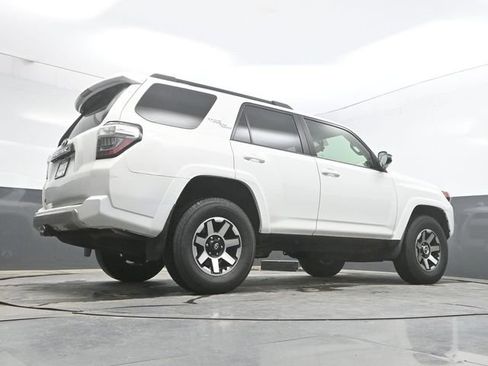 Used 2019 Toyota 4Runner TRD Off-Road Premium AWD/4WD image 37