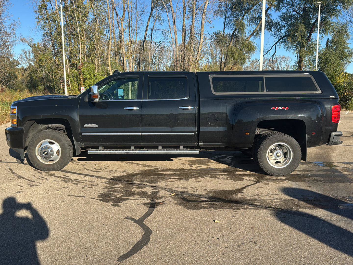 Used 2018 Chevrolet Silverado 3500 High Country w/ Duramax Plus Package AWD/4WD image 2