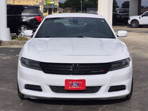 Used 2021 Dodge Charger SXT w/ Leather Interior Group RWD image 2