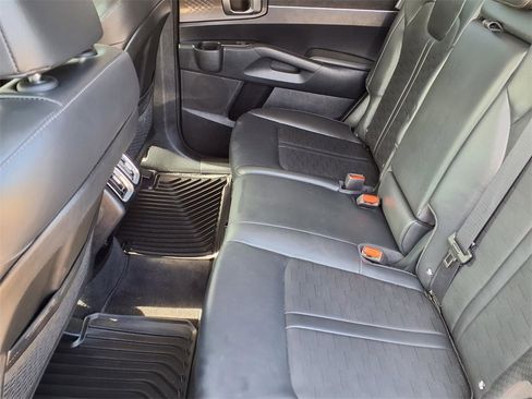 Certified 2025 Kia Sorento S image 11