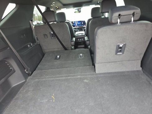 Used 2024 Chevrolet Traverse RS w/ LPO, Floor Liner Package image 10