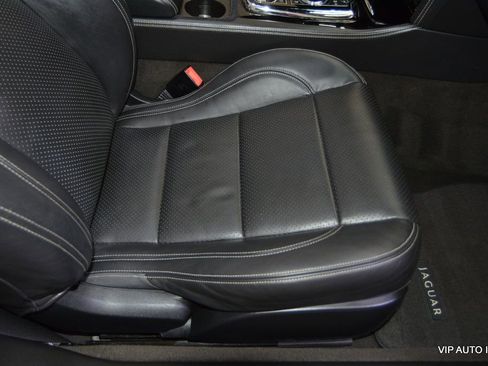 Used 2013 Jaguar XK Convertible image 20