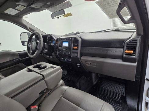 Used 2017 Ford F350 XL w/ Power Equipment Group image 19