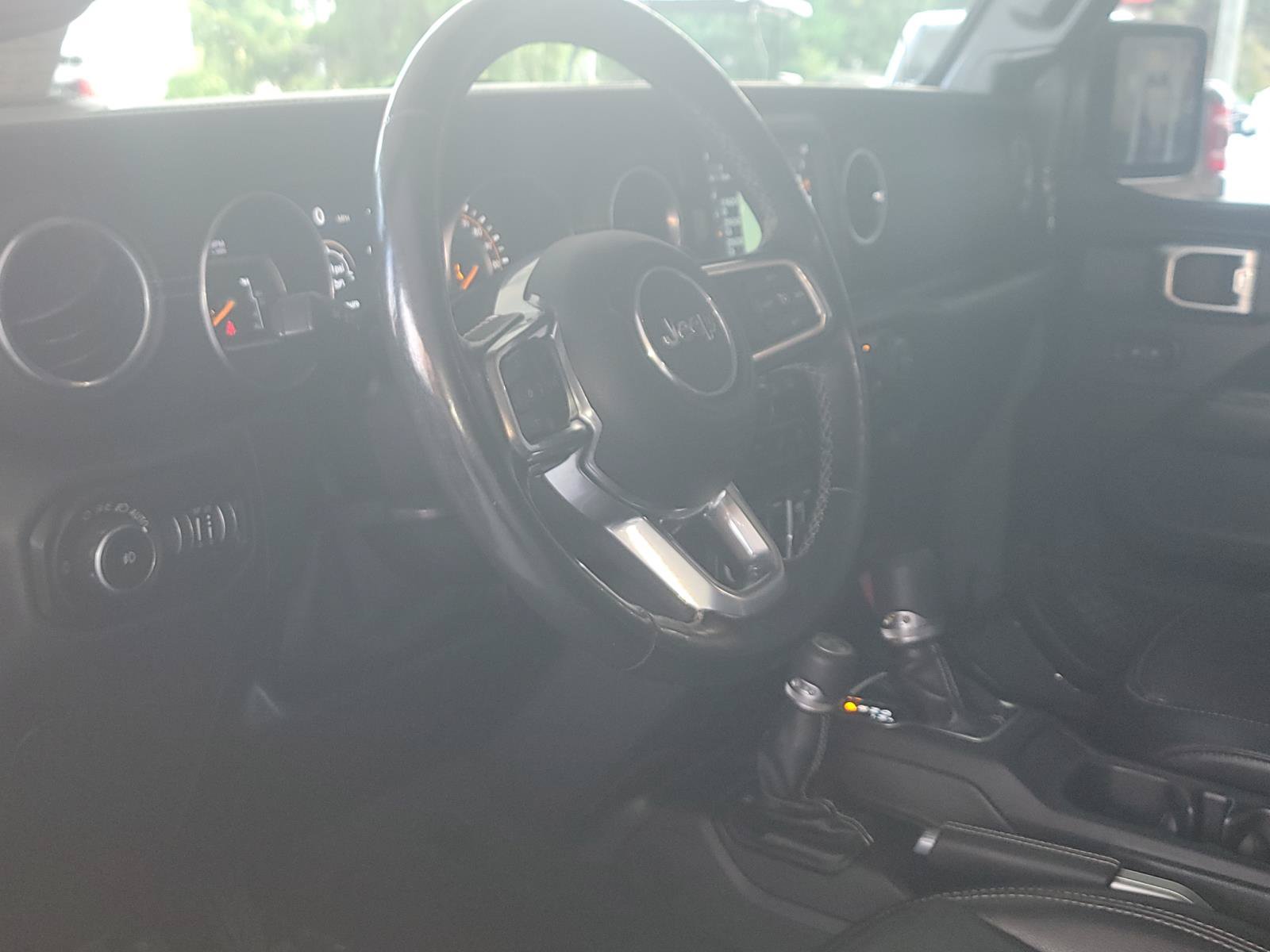 Used 2019 Jeep Wrangler Unlimited Sahara w/ Quick Order Package 24M Moab AWD/4WD image 8