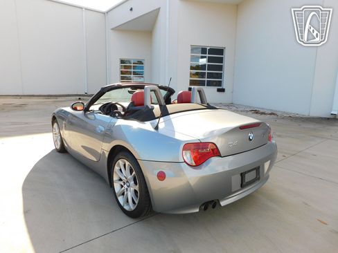 Used 2006 BMW Z4 3.0i RWD image 19