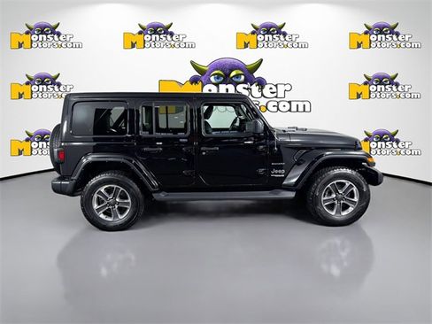Used 2021 Jeep Wrangler Unlimited Sahara w/ Dual Top Group image 4