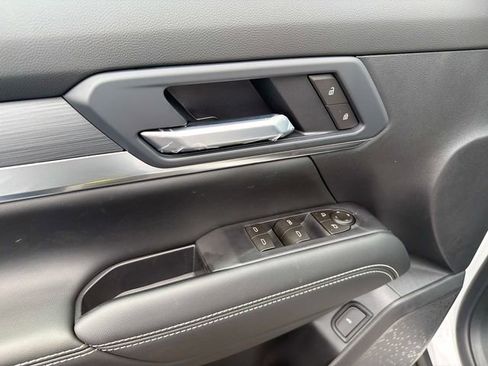 New 2026 GMC Terrain Elevation w/ Elevation Premium Package FWD image 18