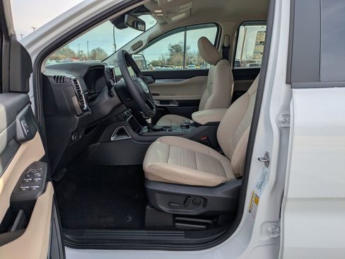 New 2025 Ford Ranger Lariat w/ FX4 Off-Road Package image 13