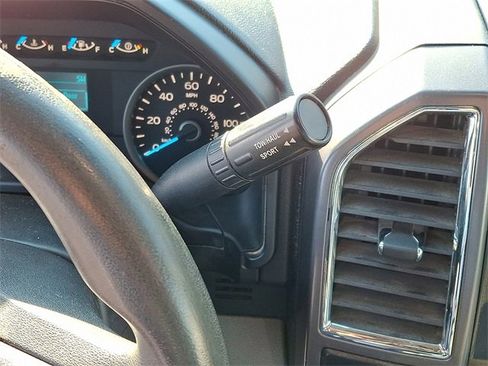 Used 2015 Ford F150 XLT w/ Trailer Tow Package image 14