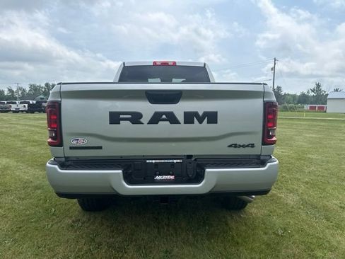 New 2026 RAM 2500 Big Horn AWD/4WD image 4