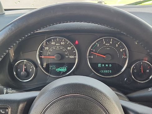 Used 2013 Jeep Wrangler Sport image 13