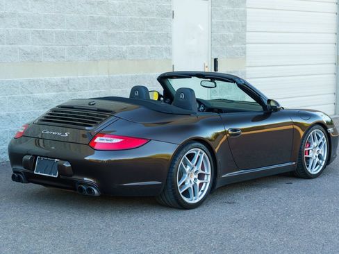 Used 2010 Porsche 911 Carrera S RWD image 30