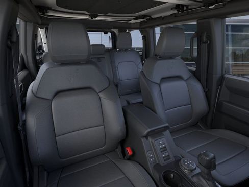 New 2025 Ford Bronco Badlands image 10