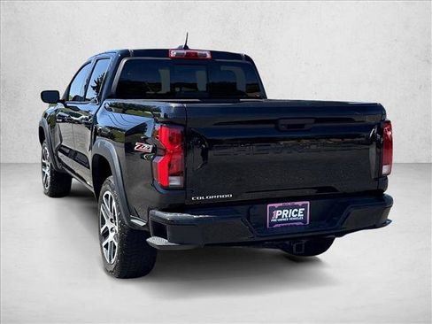 Used 2024 Chevrolet Colorado Z71 w/ Advanced Trailering Package AWD/4WD image 7
