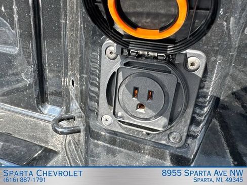 Used 2026 Chevrolet Silverado 1500 LT AWD/4WD image 32