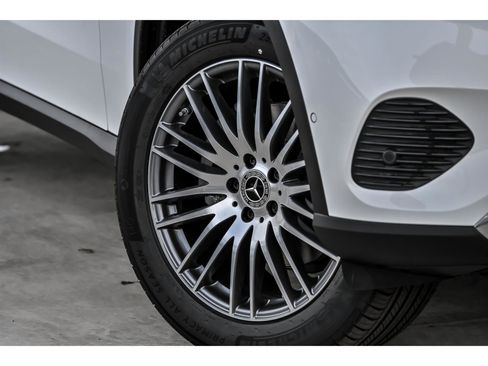New 2026 Mercedes-Benz GLC 300 4MATIC image 3