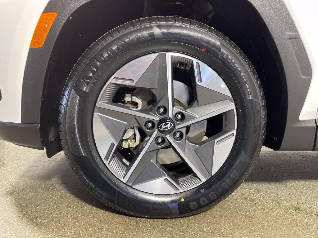 Certified 2025 Hyundai Tucson SEL FWD image 11