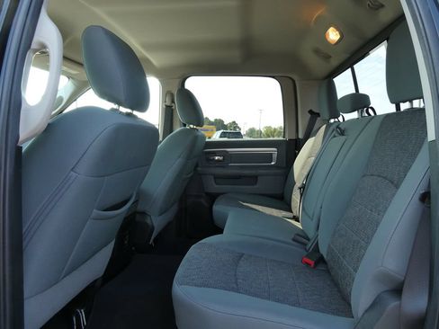 Used 2017 RAM 1500 Big Horn AWD/4WD image 17