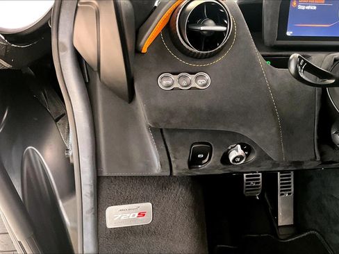 Used 2021 McLaren 720S Performance RWD image 28