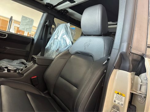 New 2025 Ford Bronco Badlands AWD/4WD image 18