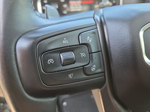 Used 2024 GMC Sierra 1500 AT4 w/ Technology Package AWD/4WD image 12